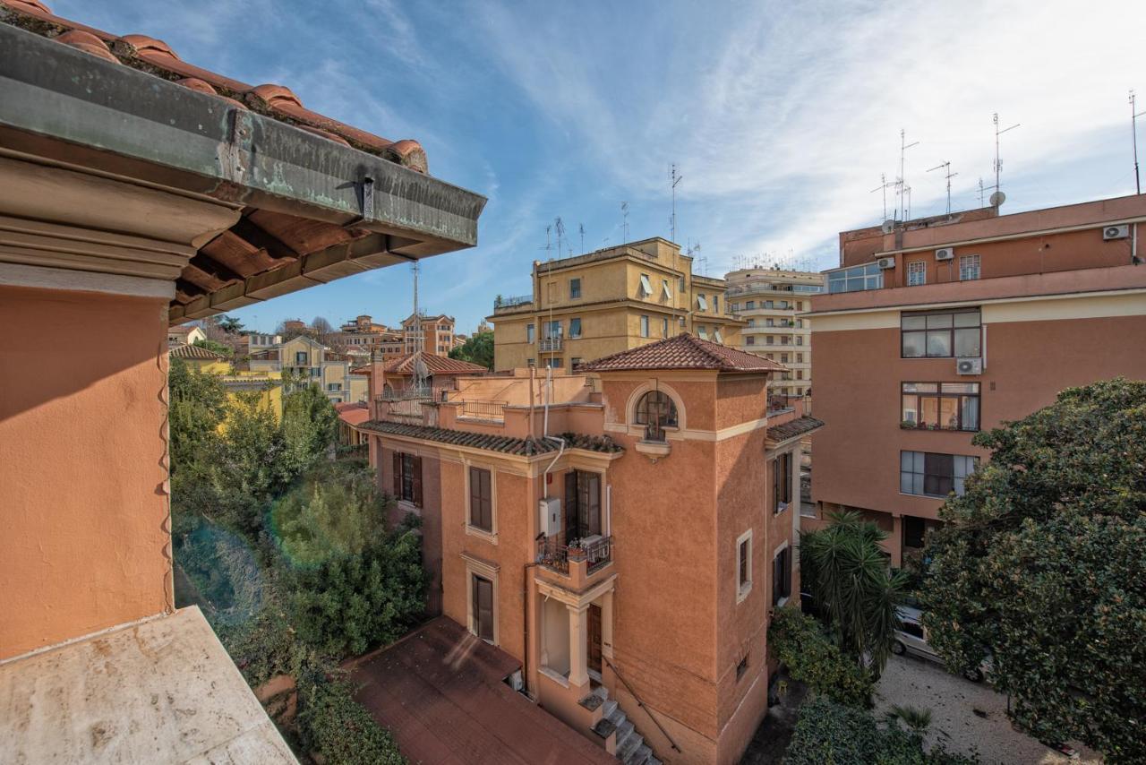 A Vinicius Et Mita Bed & Breakfast Rome Exterior photo