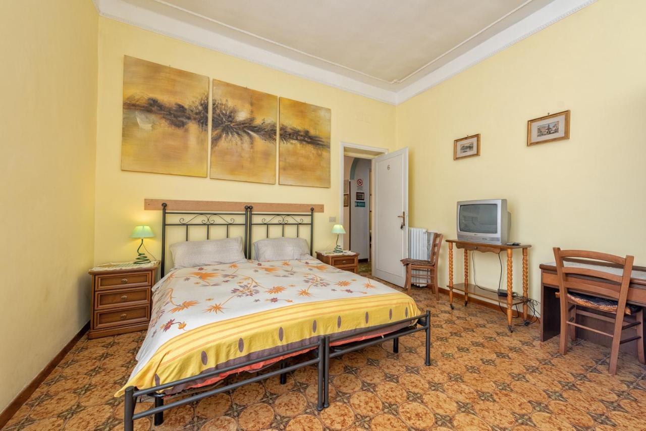 A Vinicius Et Mita Bed & Breakfast Rome Exterior photo