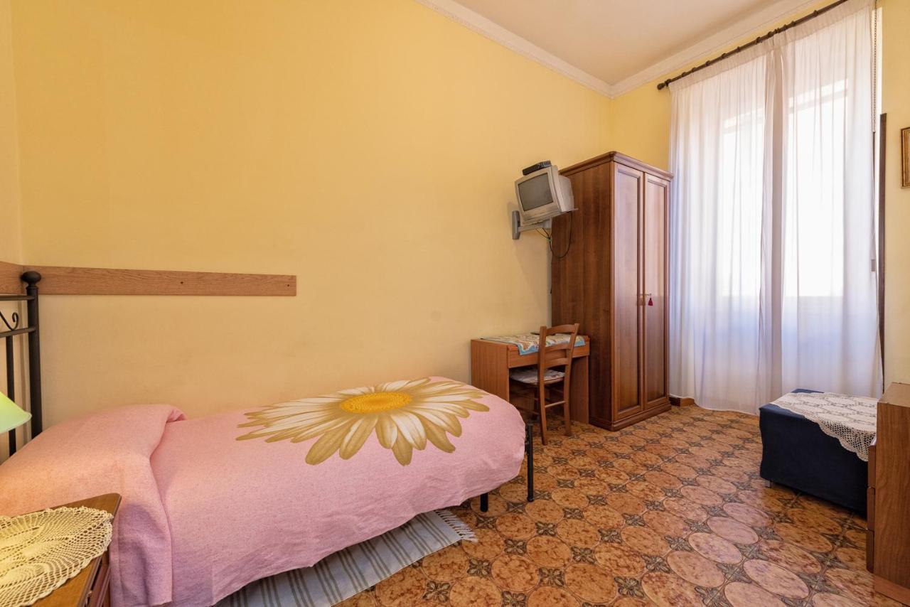 A Vinicius Et Mita Bed & Breakfast Rome Exterior photo