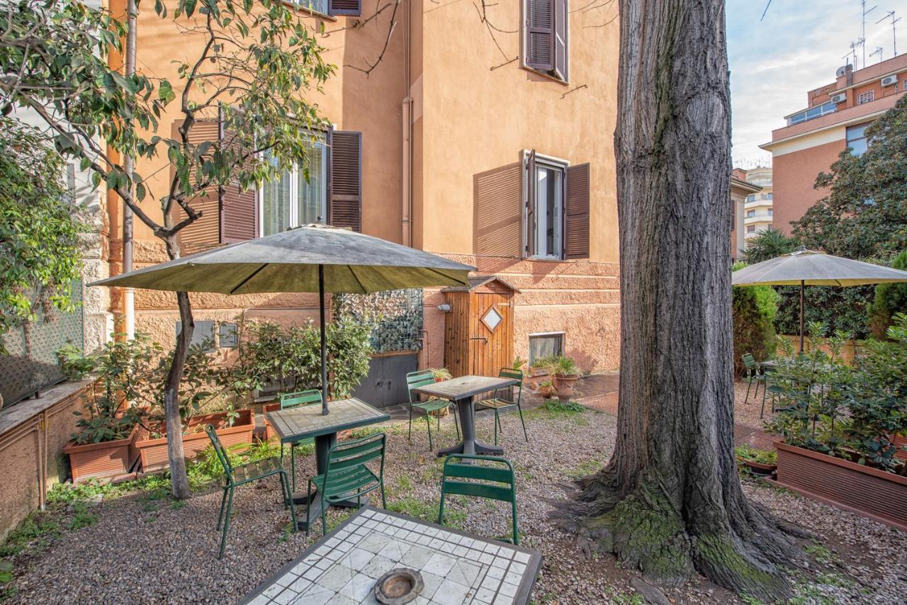 A Vinicius Et Mita Bed & Breakfast Rome Exterior photo