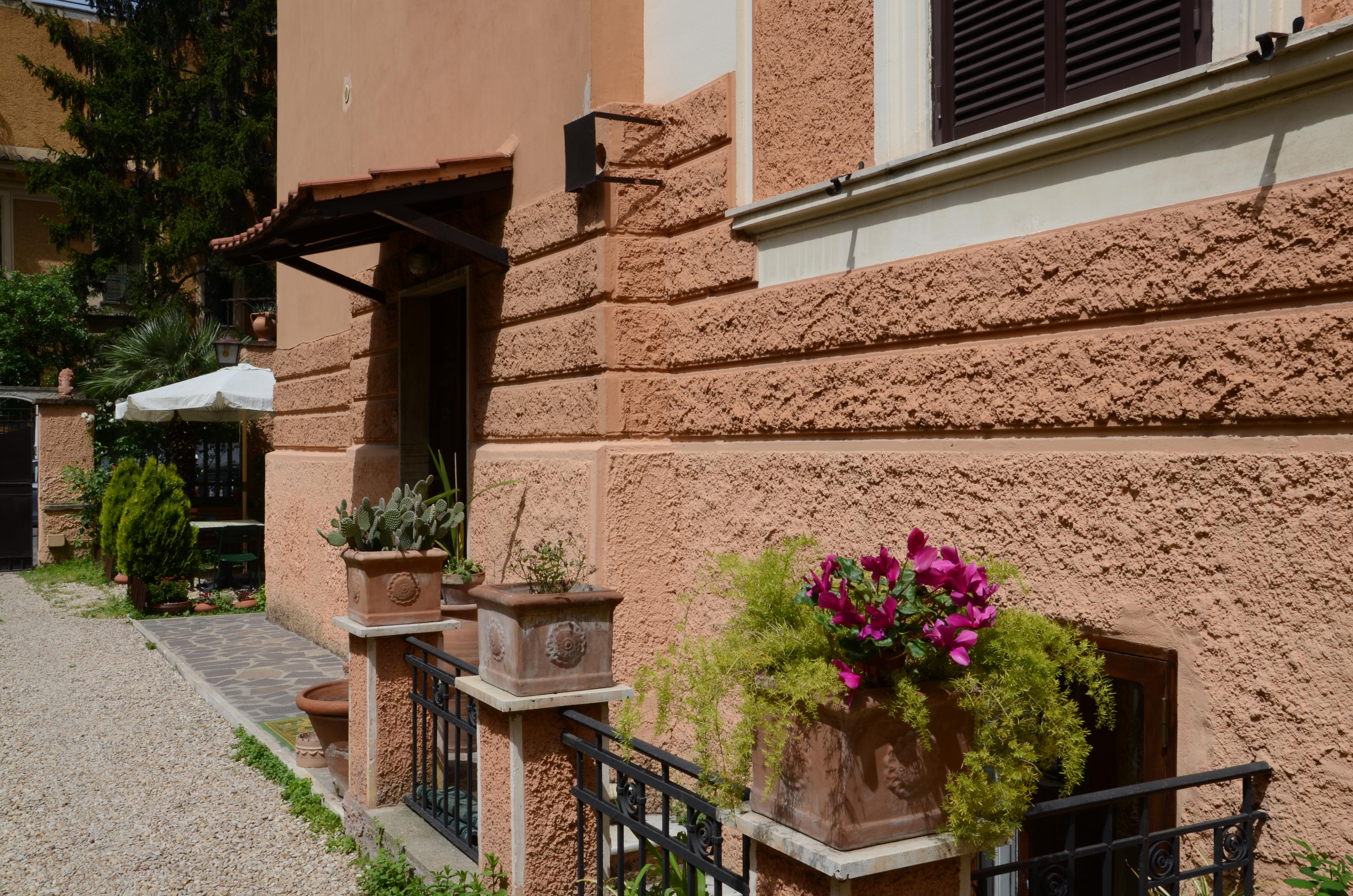 A Vinicius Et Mita Bed & Breakfast Rome Exterior photo